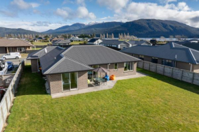 Cozy Haven - Te Anau Holiday Home